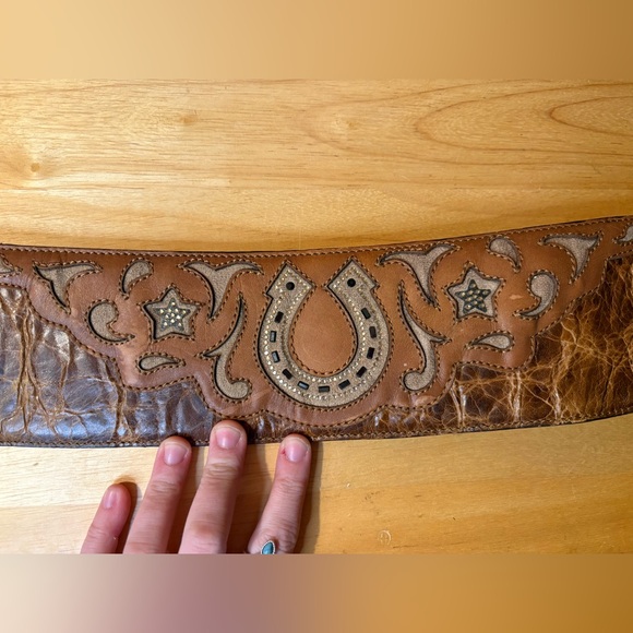 Corral Genuine Leather Western Belt Fixed Buckle Horseshoe Star Wide Brown - Picture 8 of 9